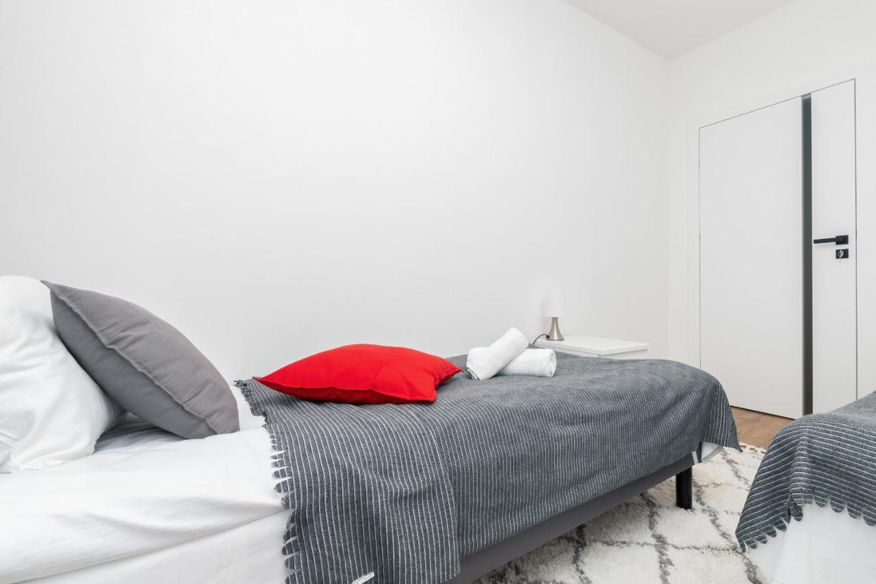 Navalis Apartments Gdynia By Noclegi Renters ภายนอก รูปภาพ